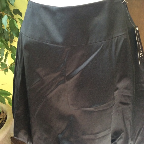 INC NWT Black Bubble Skirt size 8P - Picture 2 of 9